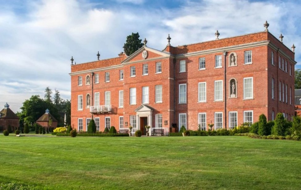 EEG carried out the Energy, Water and Carbon Audit for the Four Seasons Hotel Hampshire